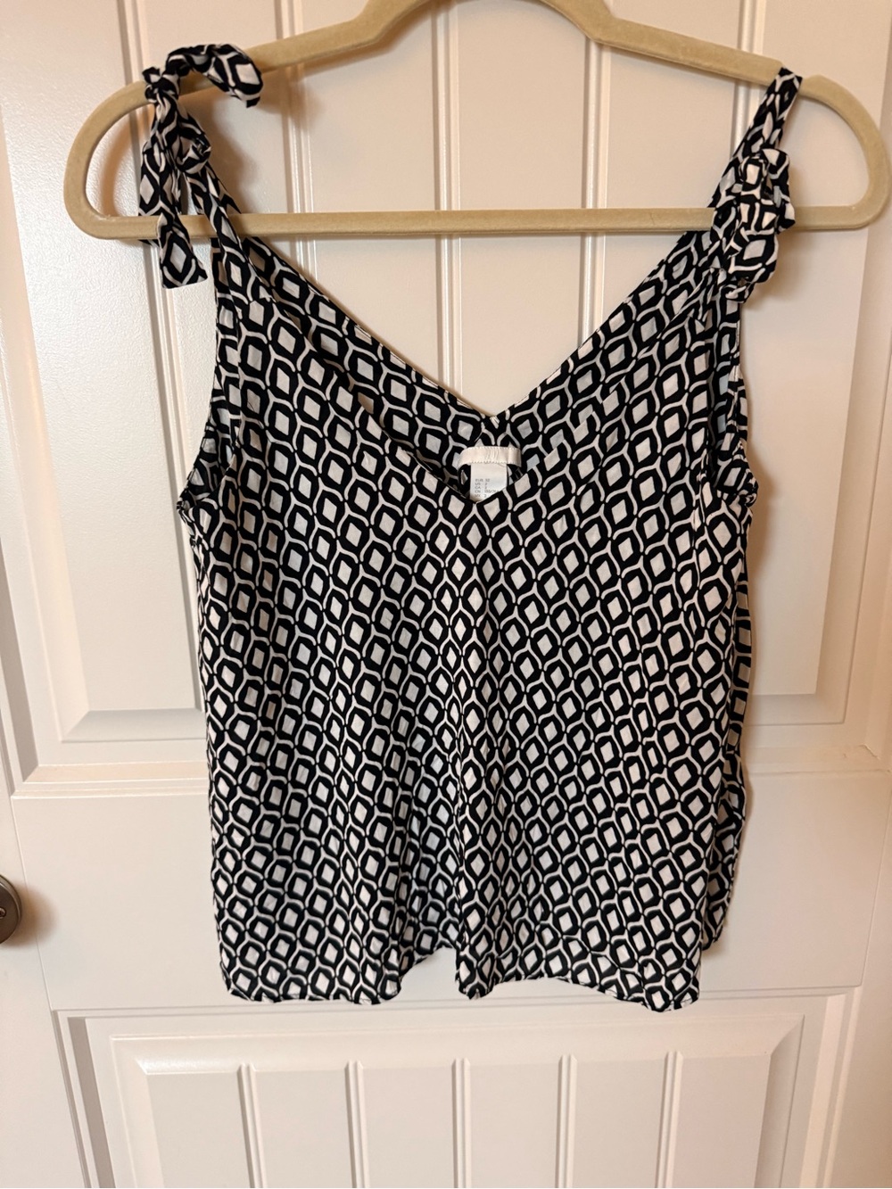 H&M printed tank top Sz 2